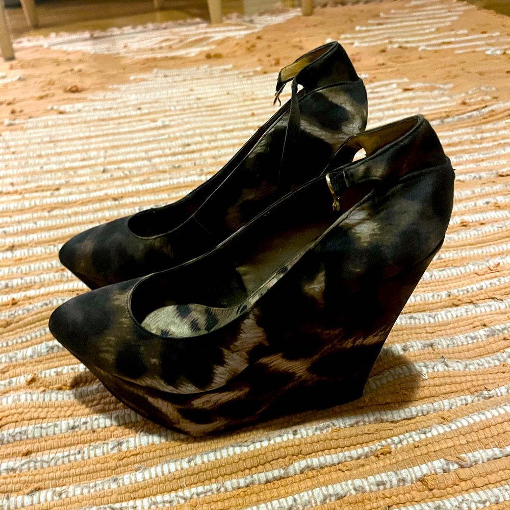 Sam Edelman platforms - Picture 2 of 3